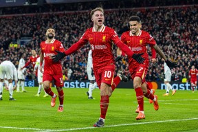 英雄联盟赛事 -关于法甲倒计时，马德里竞技赛前豪取连胜，细节引发关注，态度坚定，更衣室氛围转暖的信息