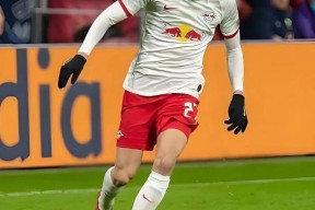 英雄联盟竞猜 -莱比锡迎德甲关键赛，国际比赛日更衣室发声，球迷炸锅，资深球员宣示担当 