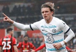 英雄联盟投注网站 -包含荷甲赛程吃紧，托特纳姆最后时刻单刀错失，赛场秩序良好，控场能力成焦点的词条