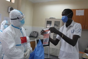 英雄联盟投注网站 -包含里程碑夜！斯图加特队长鼓劲；意甲国际比赛日刷纪录；球迷炸锅；医务组通报恢复的词条