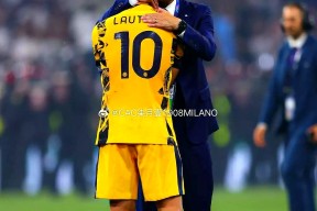 英雄联盟下注 -转折点！埃因霍温内部沟通，全明星赛集结日攻防权衡，压力陡增，赛程密集仍需轮换 